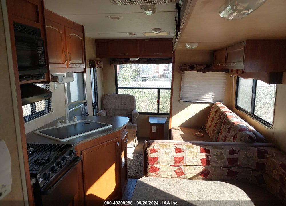 2011 JAYCO OTHER VIN: 1UJBJ0BP8B18N0407