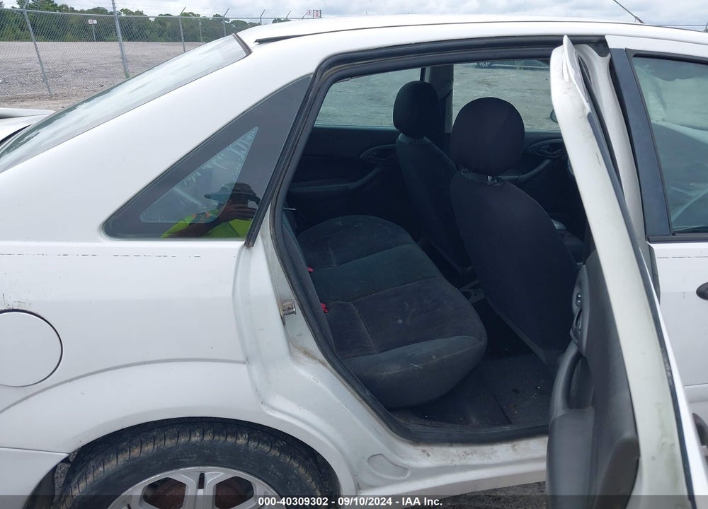 2001 FORD FOCUS SE VIN: 1FAFP34351W192399