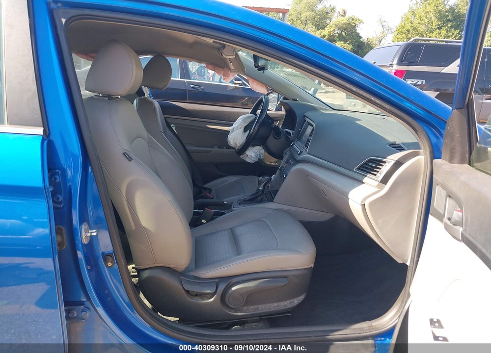 2017 HYUNDAI ELANTRA LIMITED VIN: KMHD84LF7HU281389