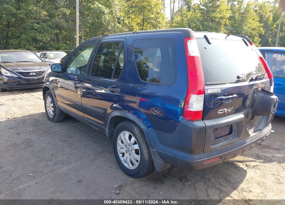 2005 HONDA CR-V VIN: SHSRD78805U326123