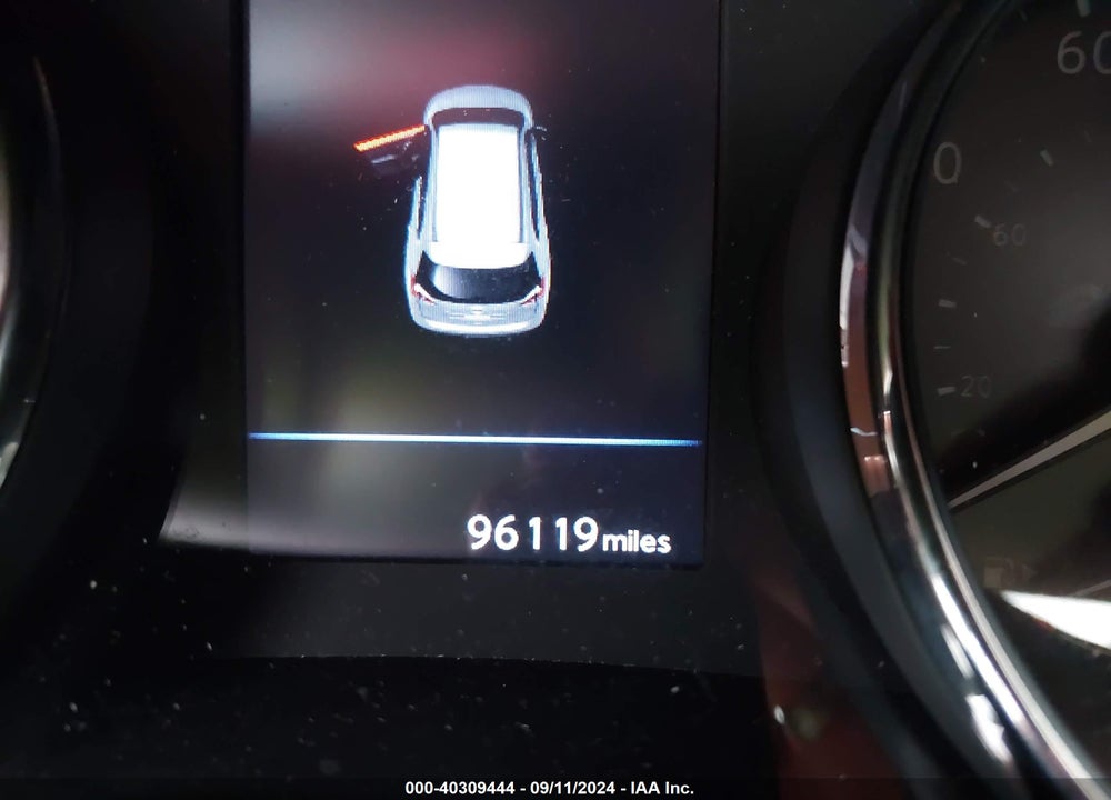 2018 NISSAN ROGUE SV VIN: KNMAT2MT2JP621843