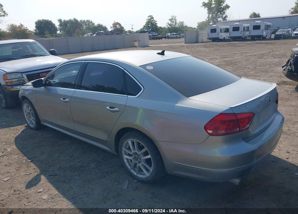 2013 VOLKSWAGEN PASSAT 2.0L TDI SEL PREMIUM VIN: 1VWCN7A38DC037508