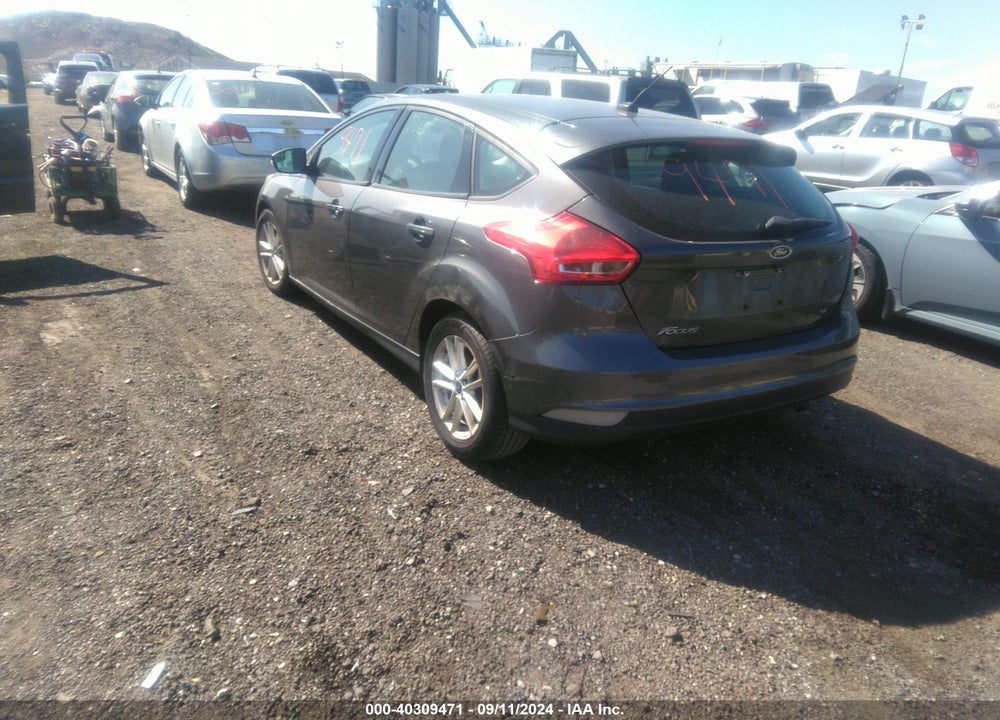 2016 FORD FOCUS SE VIN: 1FADP3K24GL364336