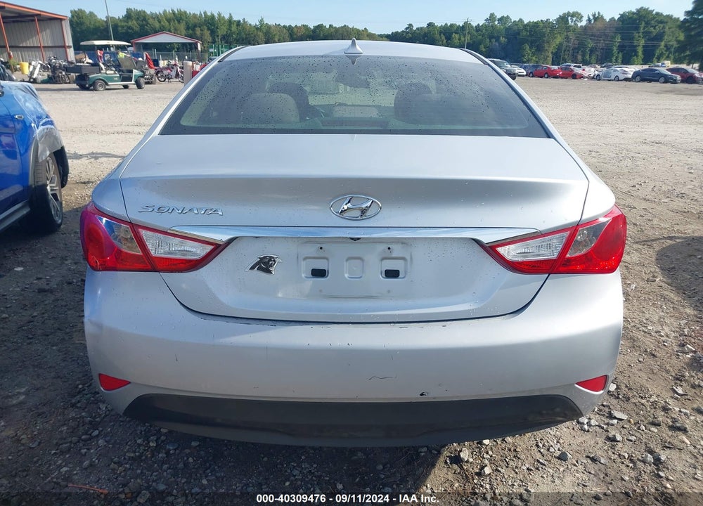 2014 HYUNDAI SONATA GLS VIN: 5NPEB4AC3EH844818