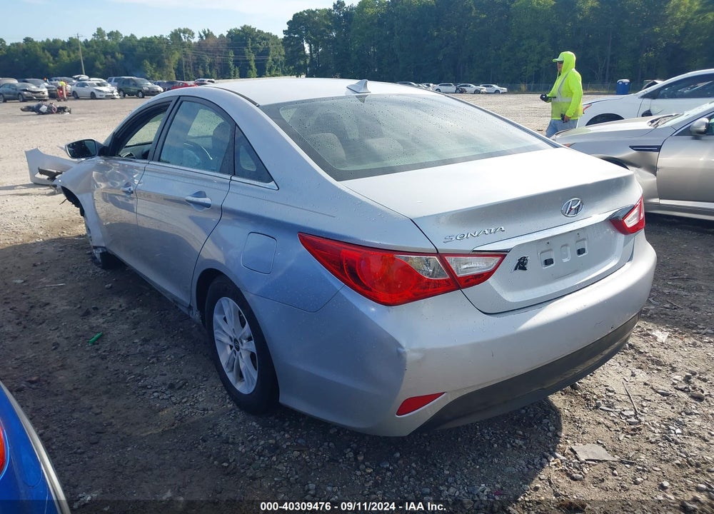 2014 HYUNDAI SONATA GLS VIN: 5NPEB4AC3EH844818