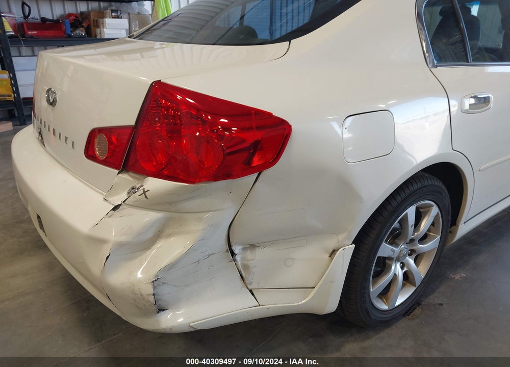 2005 INFINITI G35X VIN: JNKCV51F25M305531