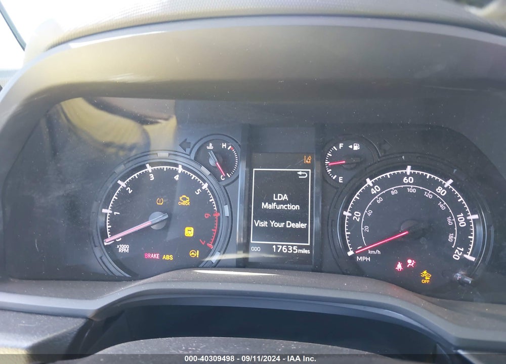 2022 TOYOTA 4RUNNER SR5 PREMIUM VIN: JTEFU5JRXN5263532