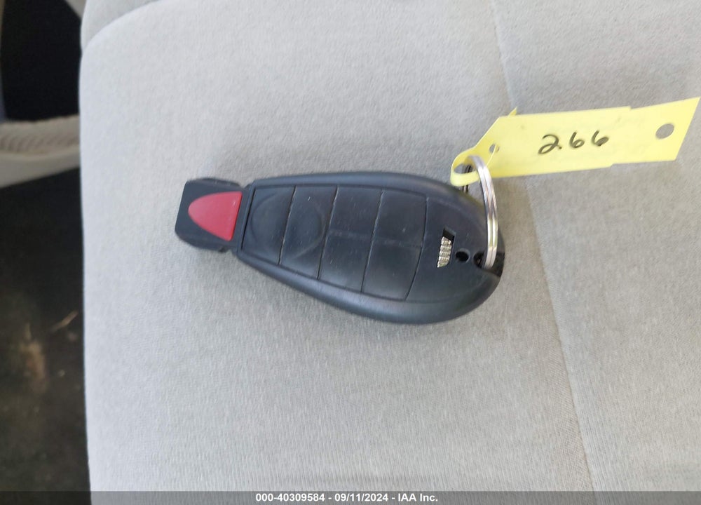 2012 DODGE GRAND CARAVAN CREW VIN: 2C4RDGDG7CR174010