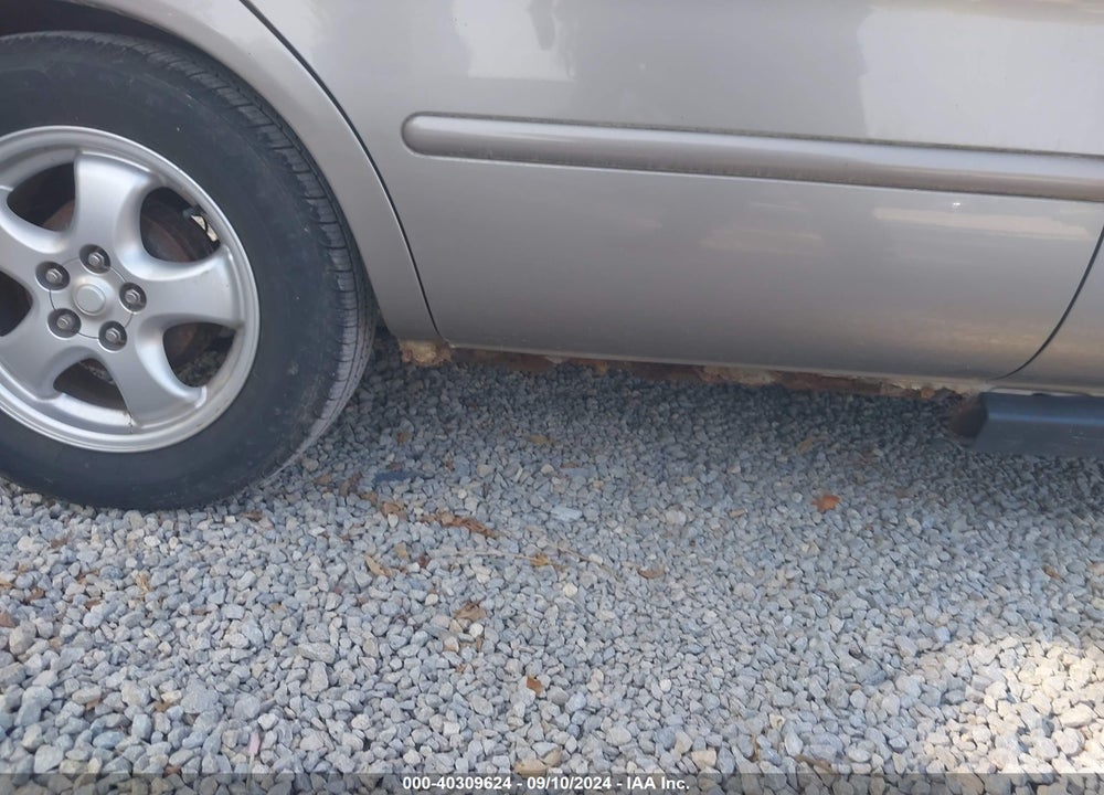 2004 FORD TAURUS SES VIN: 1FAFP55U24G177795