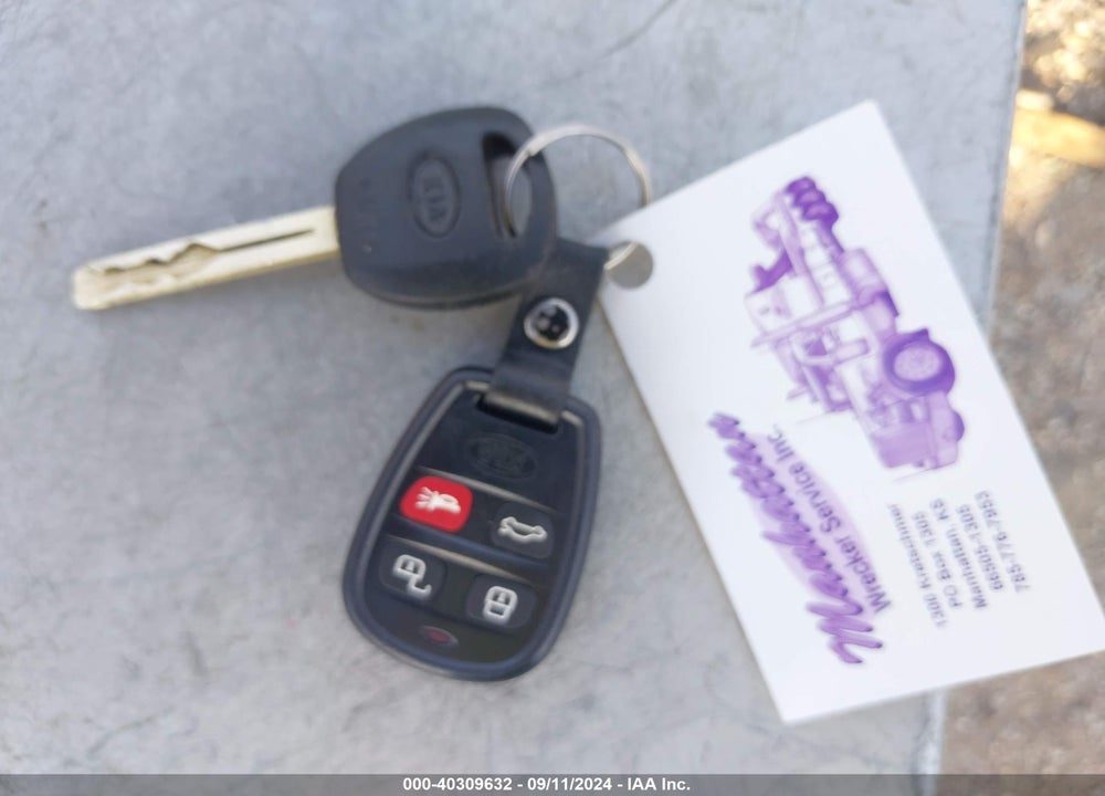 2004 KIA AMANTI VIN: KNALD124345044085