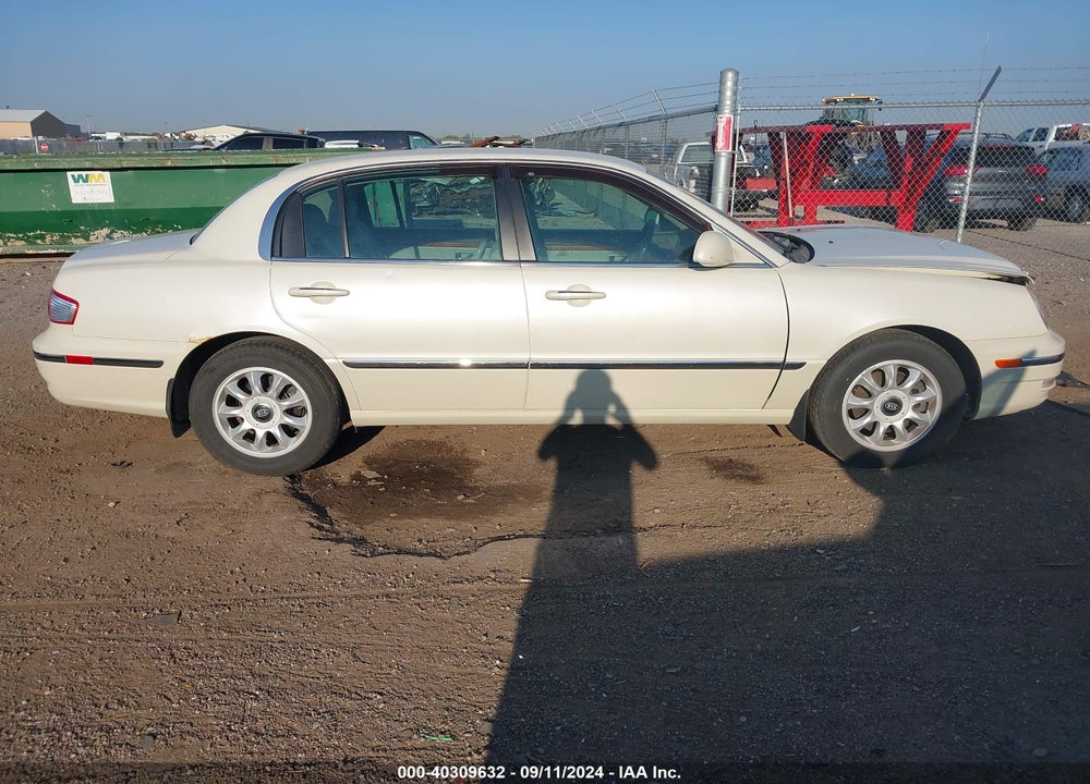 2004 KIA AMANTI VIN: KNALD124345044085