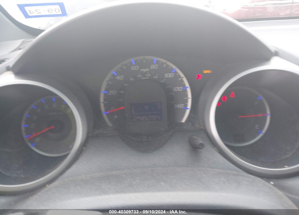 2011 HONDA FIT SPORT VIN: JHMGE8H50BC025950