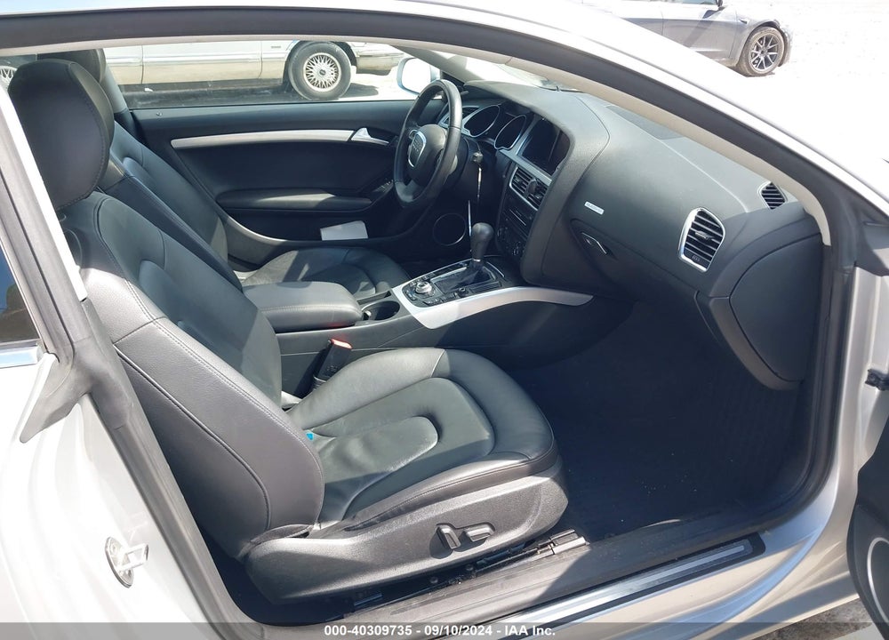 2011 AUDI A5 2.0T PREMIUM VIN: WAULFAFR7BA020473