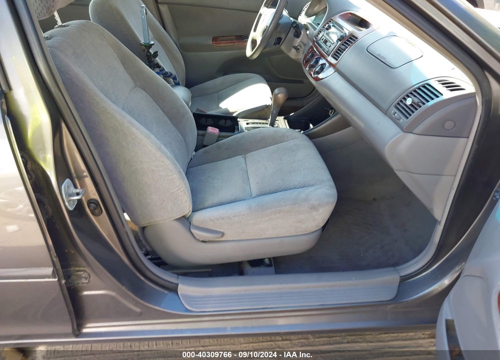 2004 TOYOTA CAMRY LE VIN: 4T1BE32K04U799525