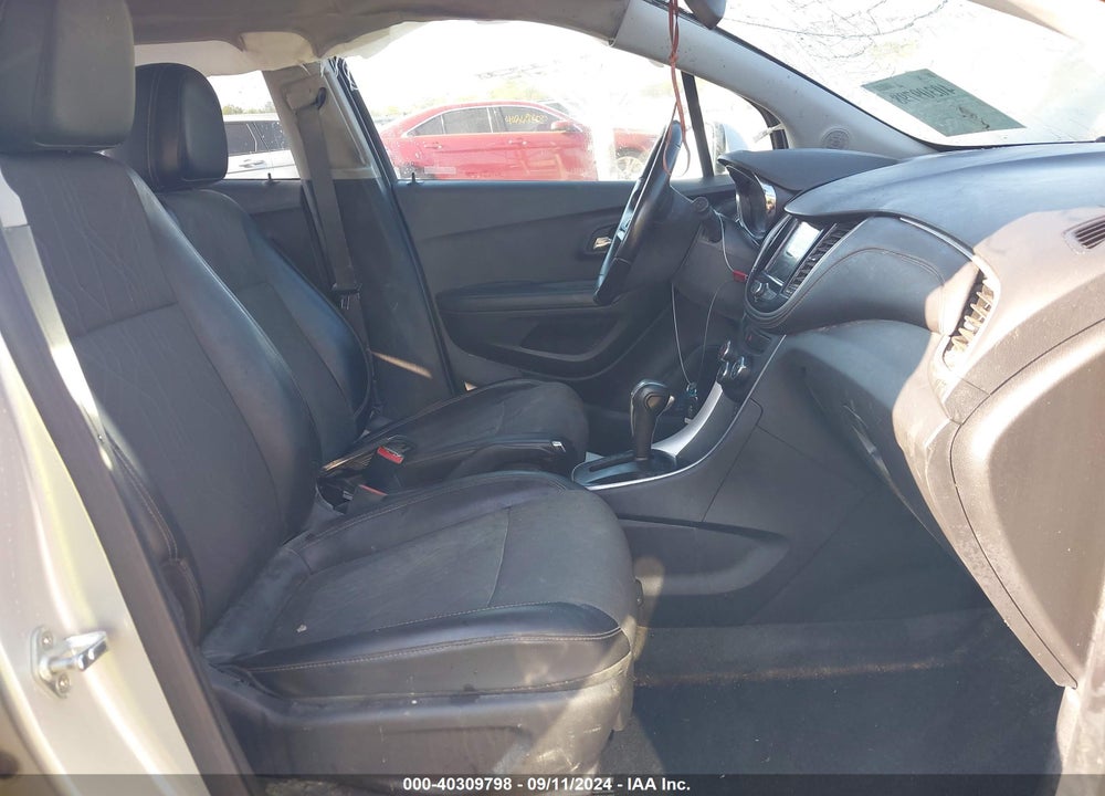 2019 CHEVROLET TRAX LT VIN: KL7CJLSB6KB911304