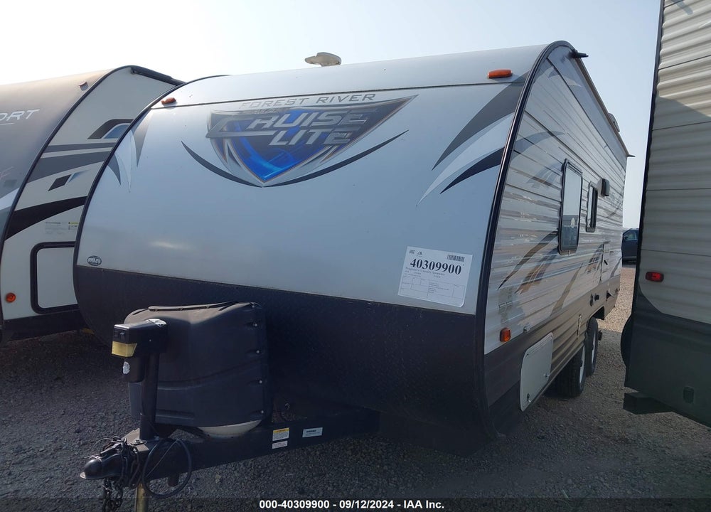 2018 FOREST RIVER CRUISE LIGHT VIN: 4X4TSM720J7417224