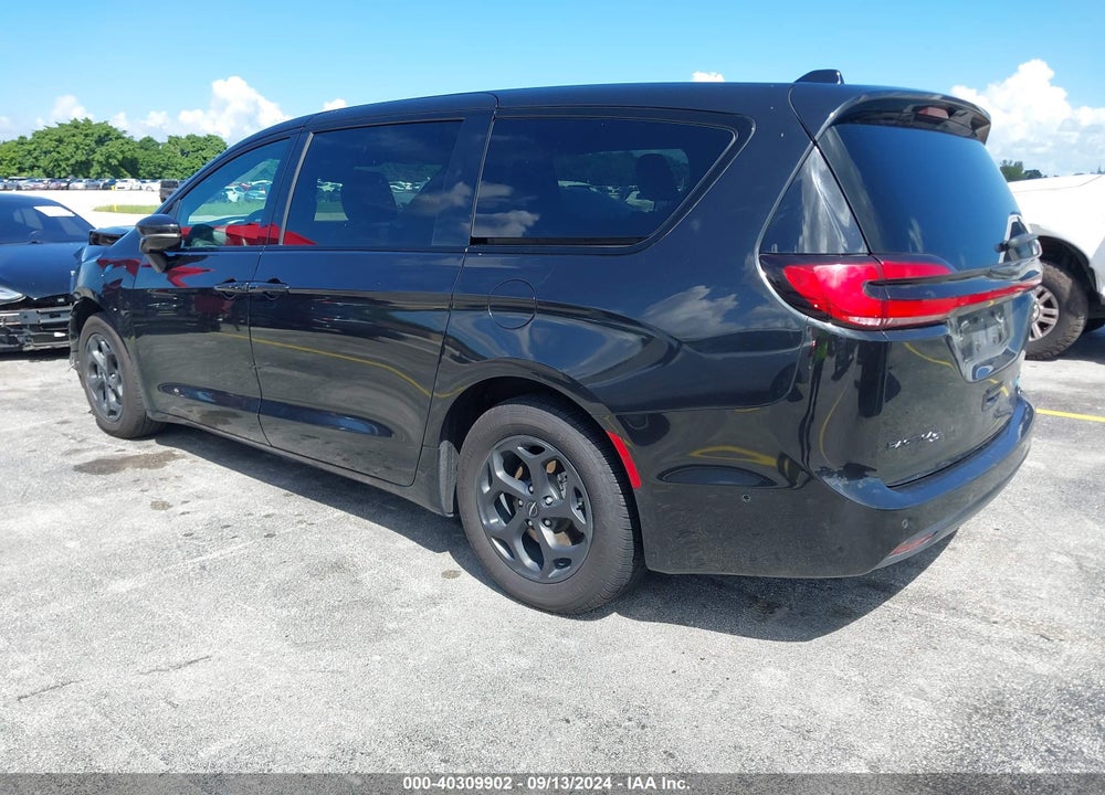 2022 CHRYSLER PACIFICA HYBRID VIN: 2C4RC1L71NR134977
