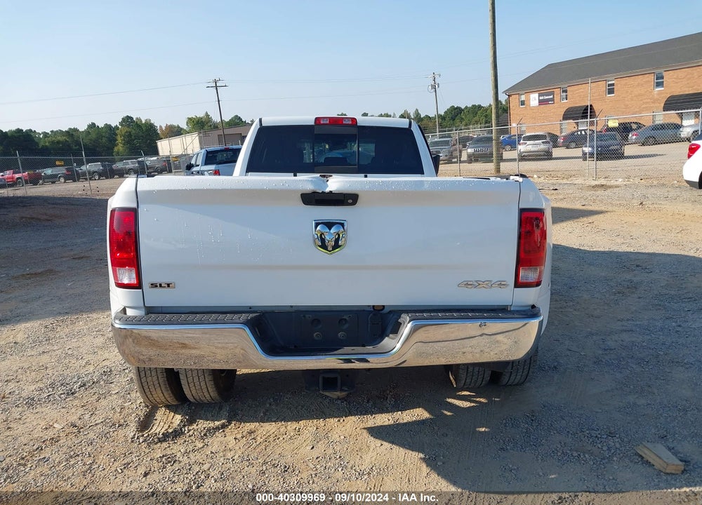 2018 RAM 3500 SLT  4X4 8' BOX VIN: 3C63RRHL4JG394502
