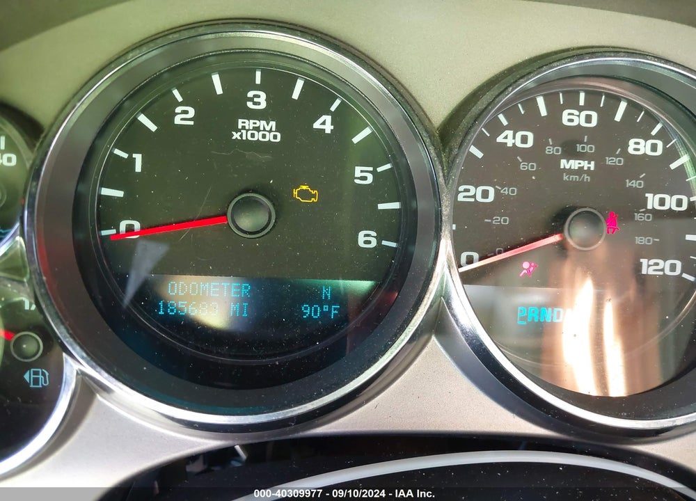 2010 CHEVROLET SILVERADO 1500 LT VIN: 1GCSKSE35AZ141080
