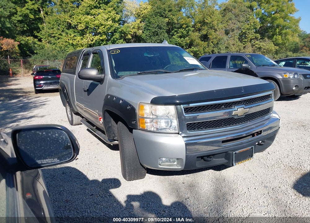 2010 CHEVROLET SILVERADO 1500 LT VIN: 1GCSKSE35AZ141080