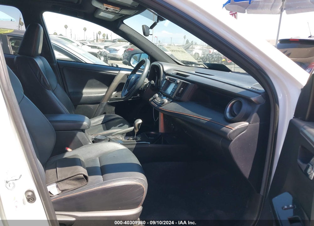 2016 TOYOTA RAV4 SE VIN: 2T3NFREVXGW262529