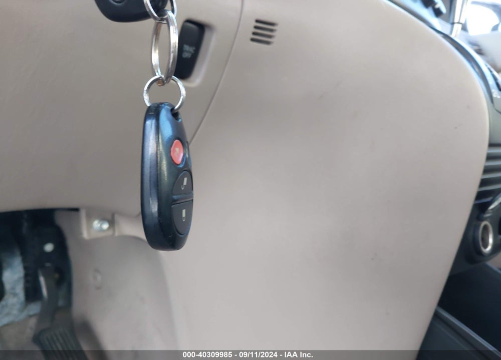 2004 TOYOTA SIENNA LE VIN: 5TDZA23C94S054227