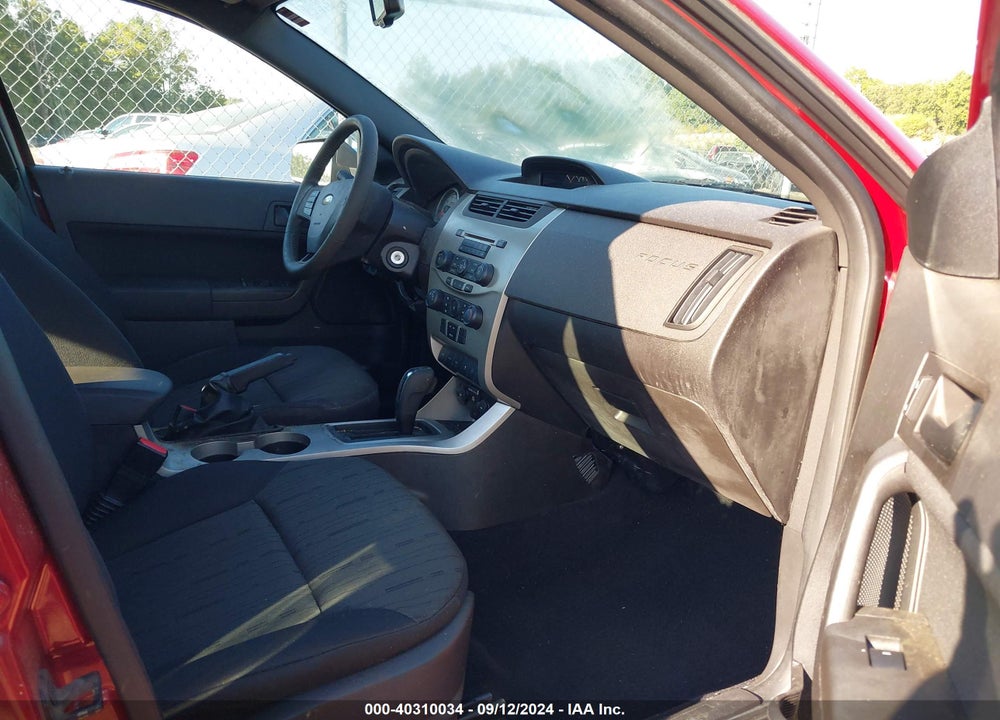 2011 FORD FOCUS SE VIN: 1FAHP3FN4BW134485