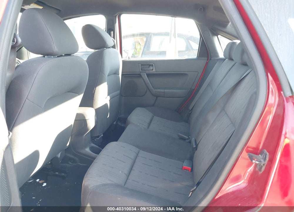 2011 FORD FOCUS SE VIN: 1FAHP3FN4BW134485
