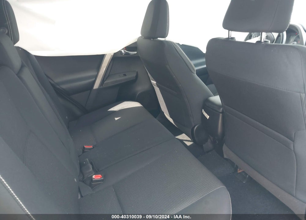 2017 TOYOTA RAV4 XLE VIN: 2T3WFREV9HW404570