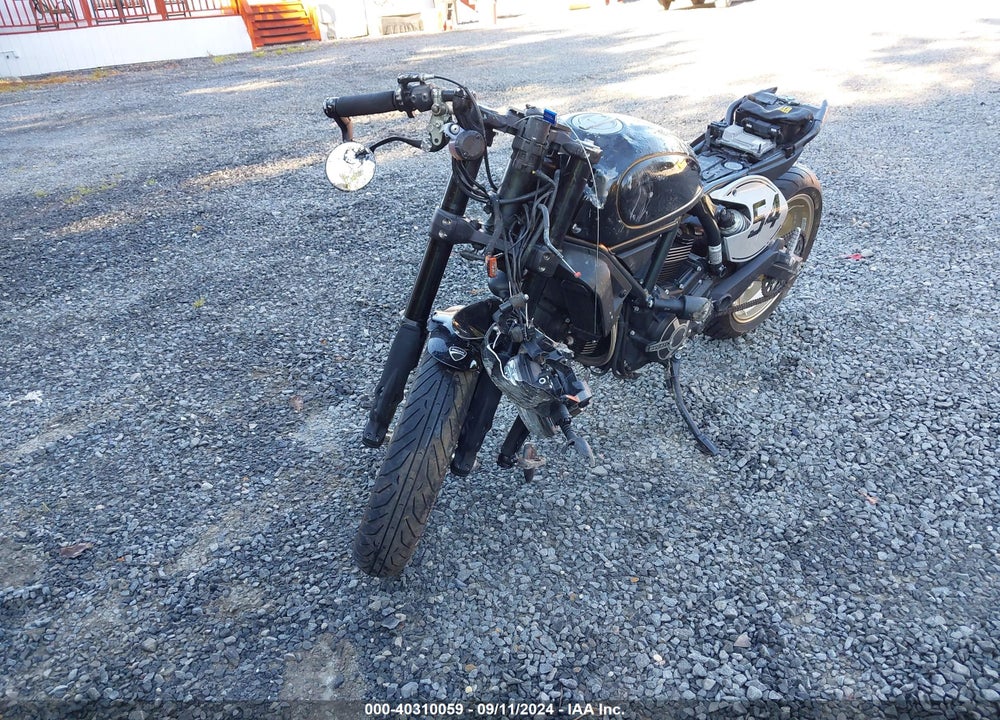2018 DUCATI SCRAMBLER 800 VIN: ML015ANM1JT014576