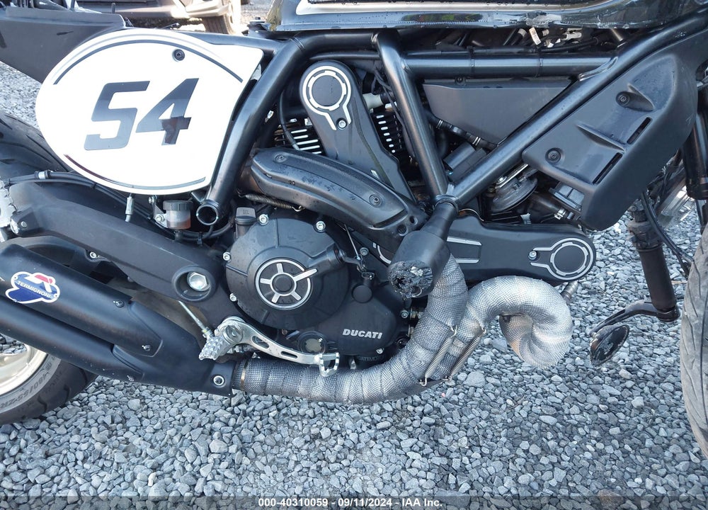 2018 DUCATI SCRAMBLER 800 VIN: ML015ANM1JT014576