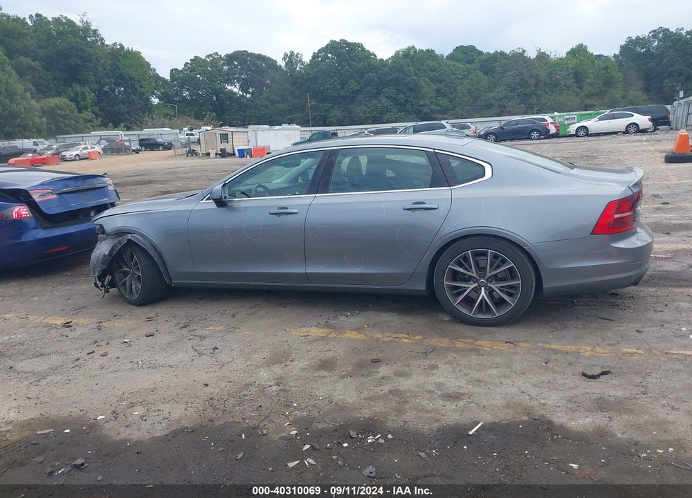 2018 VOLVO S90 T5 MOMENTUM VIN: LVY982MK0JP022802