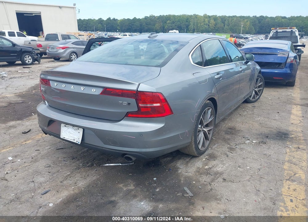 2018 VOLVO S90 T5 MOMENTUM VIN: LVY982MK0JP022802