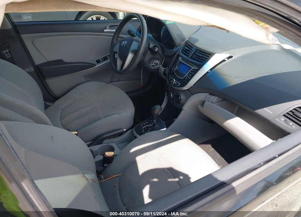 2013 HYUNDAI ACCENT GLS VIN: KMHCT4AEXDU584827
