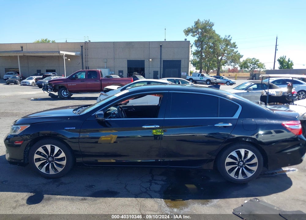 2017 HONDA ACCORD HYBRID VIN: JHMCR6F54HC012072