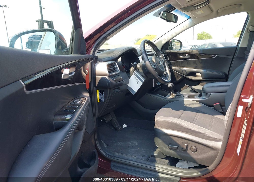 2017 KIA SORENTO 2.4L LX VIN: 5XYPG4A34HG191938