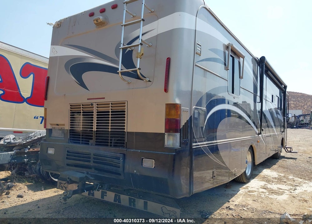 2003 ROADMASTER RAIL MAGNUM S-SERIE VIN: 1RFB5445533021977