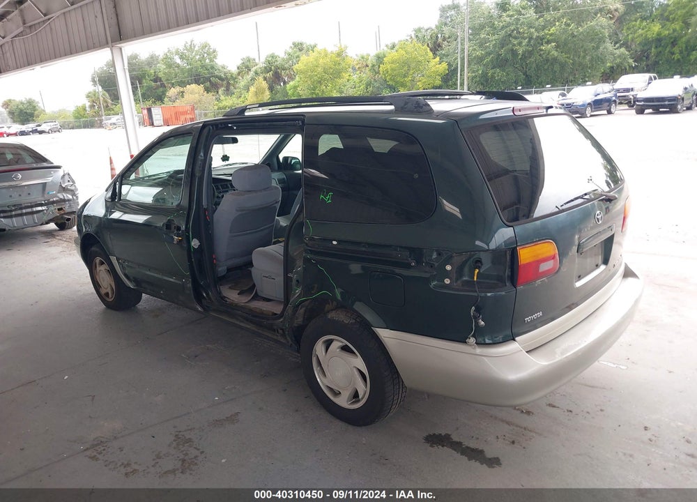 1999 TOYOTA SIENNA XLE VIN: 4T3ZF13C1XU123958