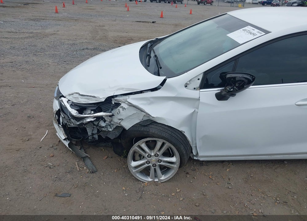 2018 CHEVROLET CRUZE LT AUTO VIN: 1G1BE5SM7J7156612