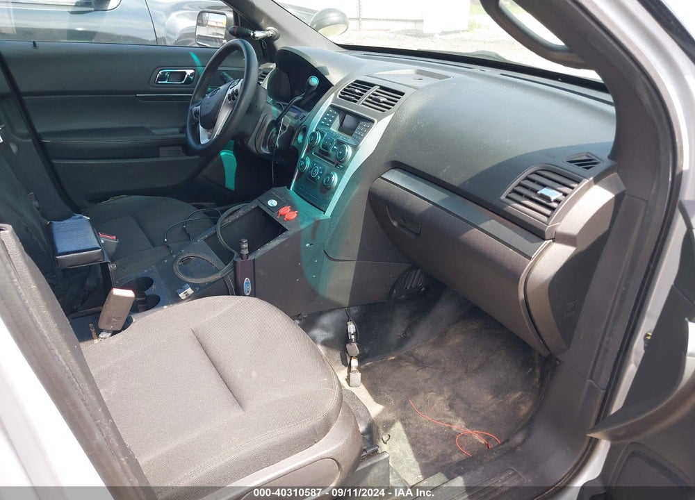 2015 FORD UTILITY POLICE INTERCEPTOR VIN: 1FM5K8ARXFGC41104