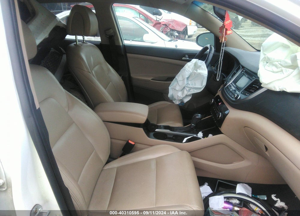 2017 HYUNDAI TUCSON VIN: KM8J33A29HU508092