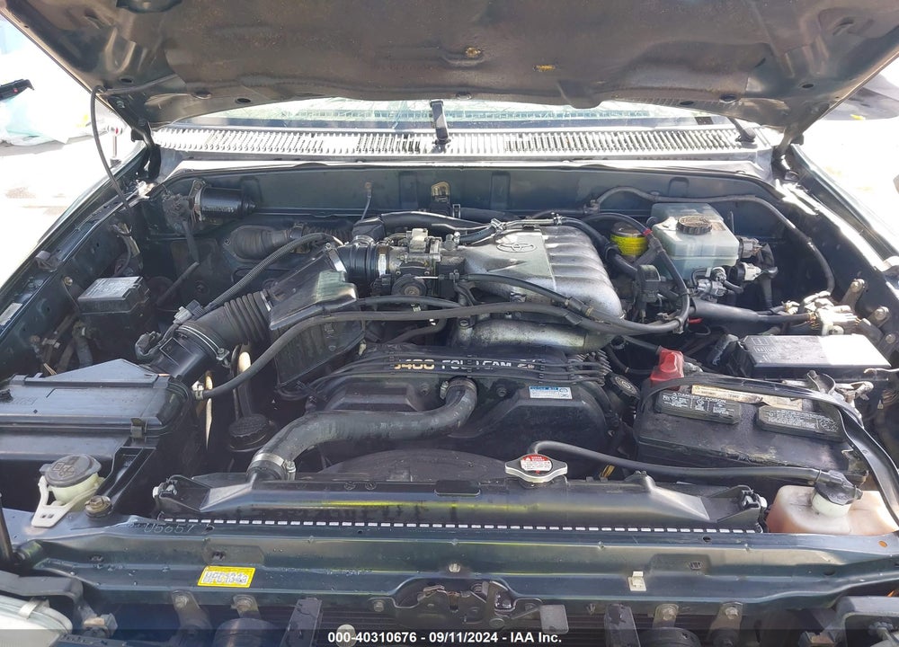 2001 TOYOTA 4RUNNER SR5 V6 VIN: JT3GN86R010197391