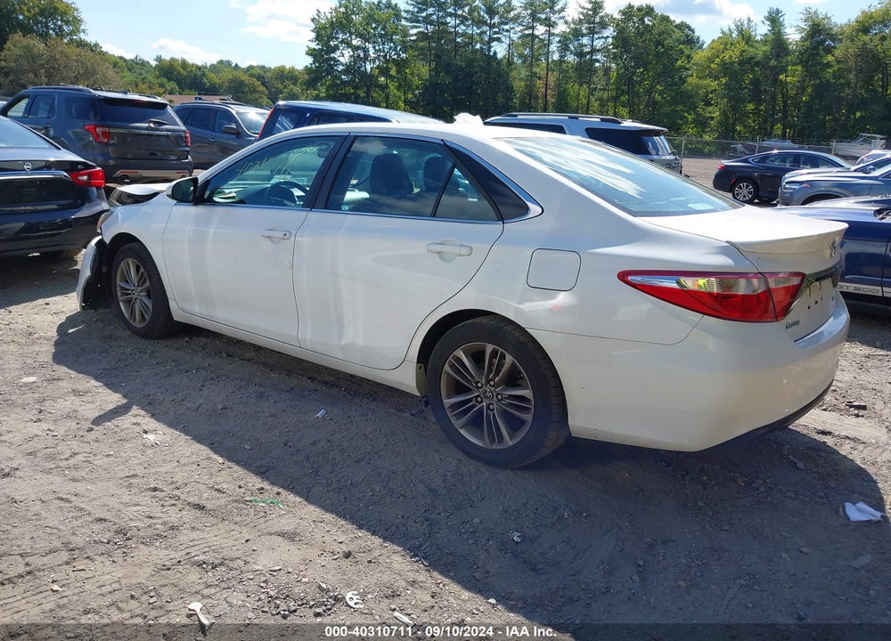 2015 TOYOTA CAMRY SE VIN: 4T1BF1FK5FU972048