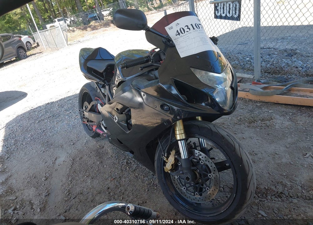 2005 SUZUKI GSX-R600 K VIN: JS1GN7CA752104987