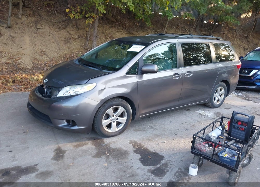 2015 TOYOTA SIENNA LE 8 PASSENGER VIN: 5TDKK3DCXFS631594