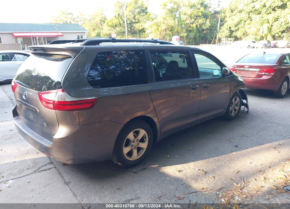 2015 TOYOTA SIENNA LE 8 PASSENGER VIN: 5TDKK3DCXFS631594