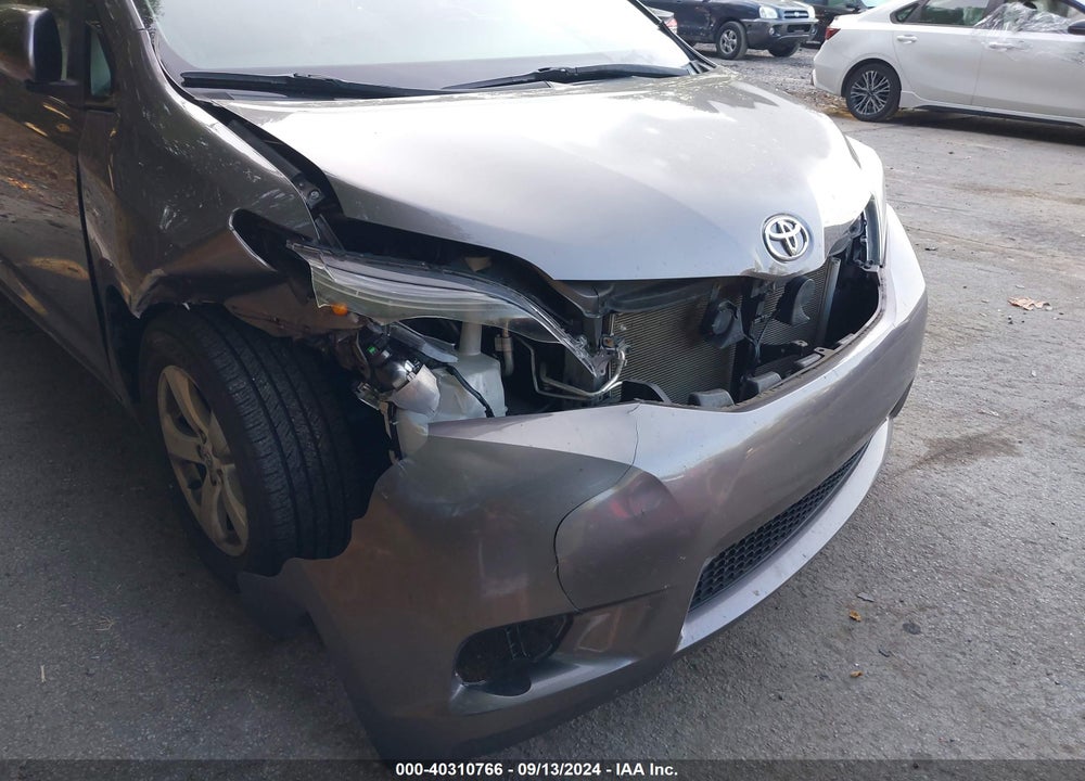 2015 TOYOTA SIENNA LE 8 PASSENGER VIN: 5TDKK3DCXFS631594