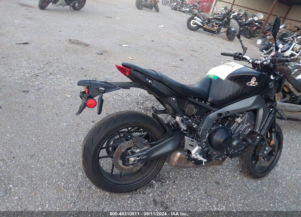 2023 YAMAHA MT09 VIN: JYARN71E4PA005424