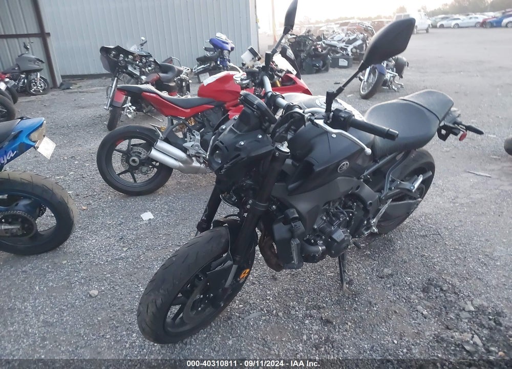 2023 YAMAHA MT09 VIN: JYARN71E4PA005424