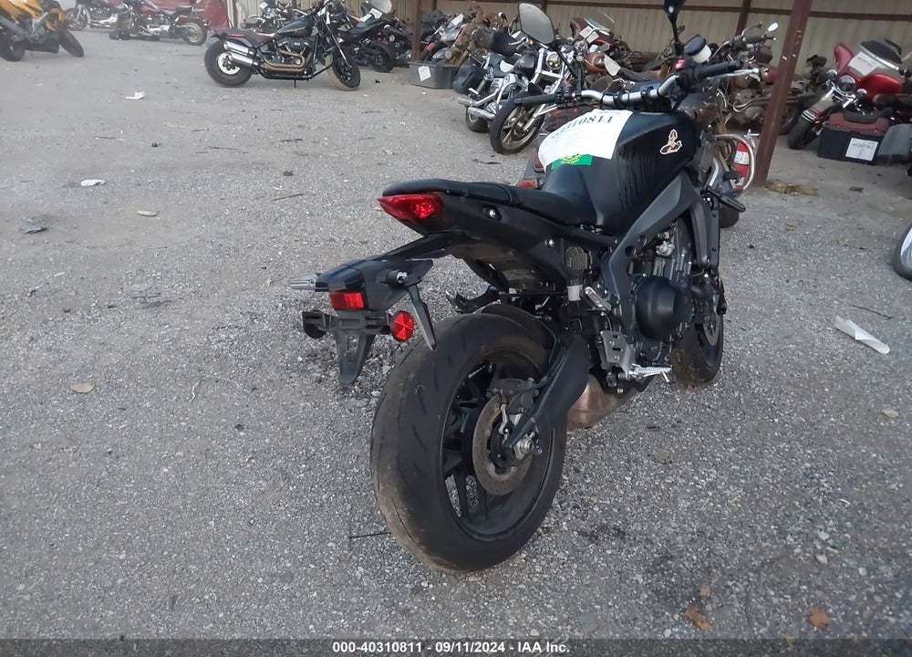 2023 YAMAHA MT09 VIN: JYARN71E4PA005424